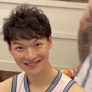 王哲林打趣：明年全明星我也要当扣篮王，三分大赛也可以参加