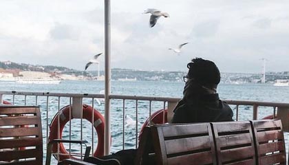 开云体育-索尔斯克亚：对手的进球犯规在先 足球不是橄榄球